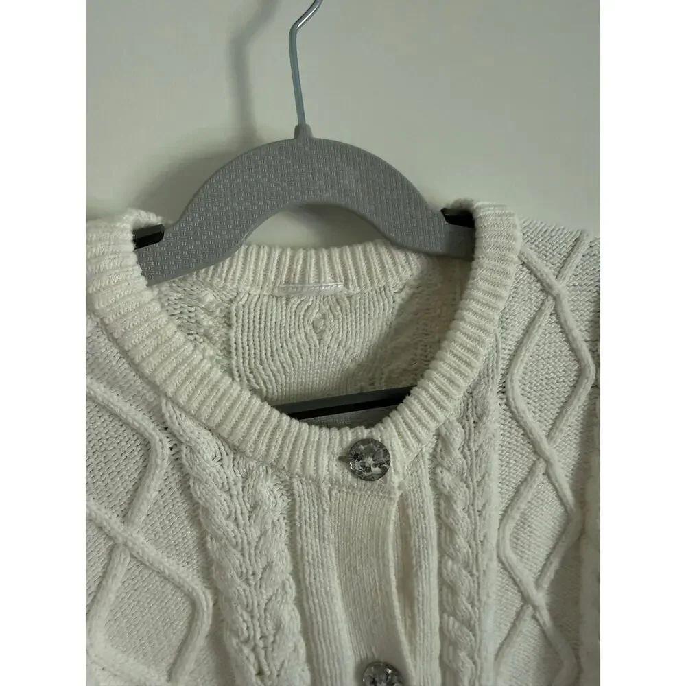 $60 Gymboree Girls Soft White Cable Knit cardigan size 7